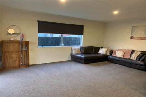 Photo of property in 11b Springs Road, Parakai, 0830