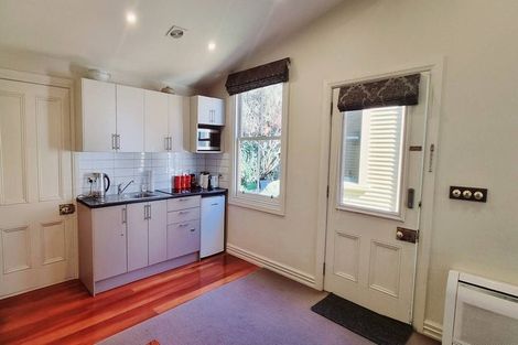 Photo of property in 5 Tonks Grove, Te Aro, Wellington, 6011