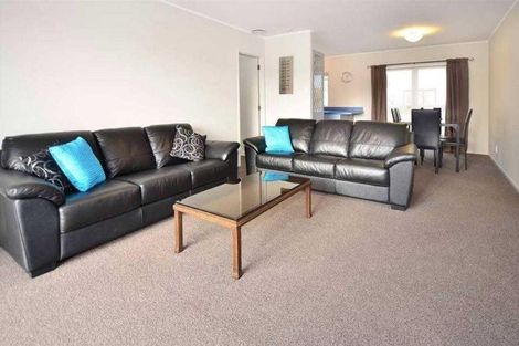 Photo of property in 64 Barbados Drive, Unsworth Heights, Auckland, 0632