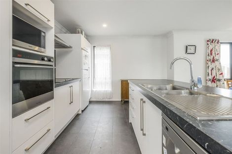 Photo of property in 5 Matawai Puna Drive, Pukekohe, 2120