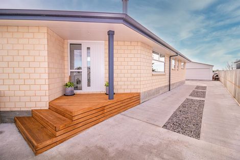Photo of property in 98 Matai Street, Castlecliff, Whanganui, 4501