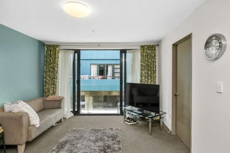 Photo of property in Dual Apartments, 403/142 Vivian Street, Te Aro, Wellington, 6011
