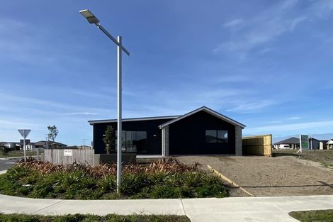 Photo of property in 1 Komata Crescent, Papamoa Beach, Papamoa, 3118