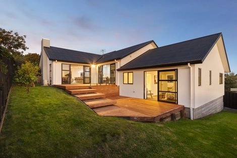 Photo of property in 23 Stockyard Crescent, Pukekohe, 2120