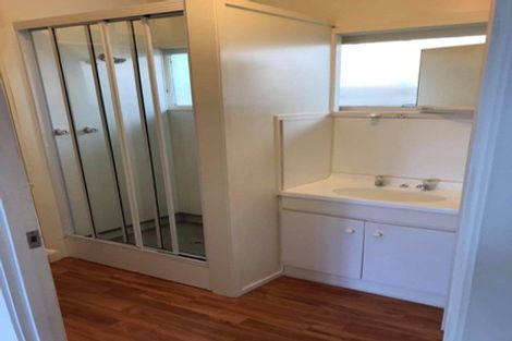 Photo of property in 10 Delshaw Avenue, Stanmore Bay, Whangaparaoa, 0932