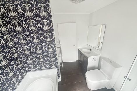 Photo of property in 111 Woodman Drive, Tawa, Wellington, 5028