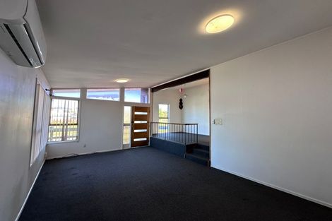 Photo of property in 180 Mahia Road, Wattle Downs, Auckland, 2103