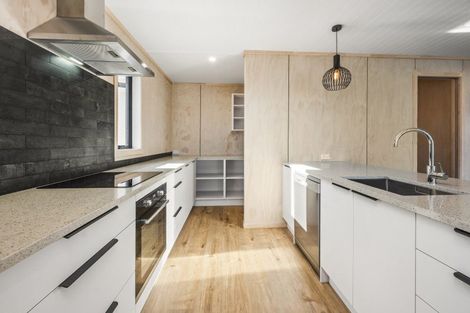 Photo of property in 11 Blackhawk Close, Kinloch, 3377