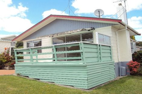 Photo of property in 74 Amanda Avenue, Dinsdale, Hamilton, 3204