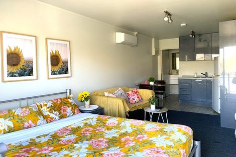 Photo of property in 10 Marina Drive, Frankton, Queenstown, 9300