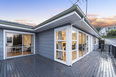 Photo of property in 49 Spence Road, Henderson, Auckland, 0612