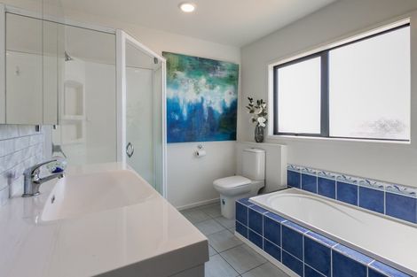 Photo of property in 220 Te Awa Avenue, Awatoto, Napier, 4110