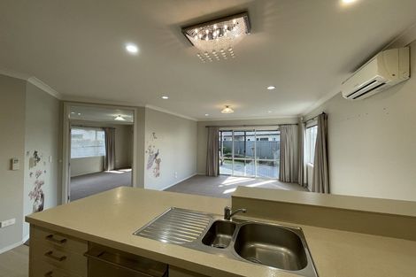 Photo of property in 6 Mana Place, Poraiti, Napier, 4112