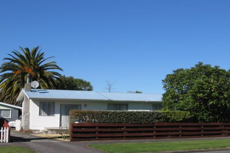 Photo of property in 18 Oak Street, Masterton, 5810