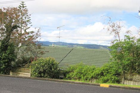Photo of property in 27 View Road, Shelly Park, Auckland, 2014