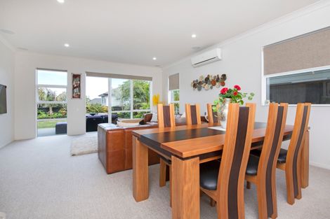 Photo of property in 11 Bellagio Way, Flat Bush, Auckland, 2019