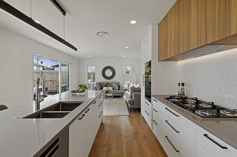 Photo of property in 17b Alexandra Street, Riverhead, 0820