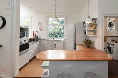 Photo of property in 67 Austin Street, Mount Victoria, Wellington, 6011