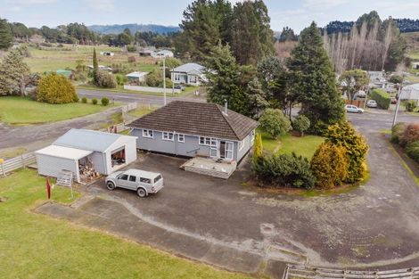 Photo of property in 25 Stanly Street, Eketahuna, 4900