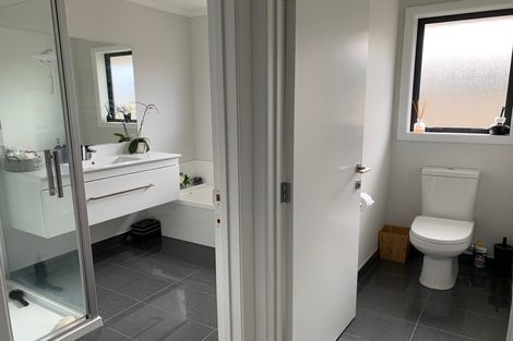 Photo of property in 14 Kowhai Drive, Cambridge, 3434