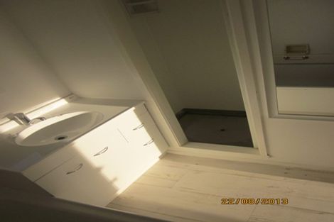 Photo of property in 1/8 Tobruk Crescent, Milford, Auckland, 0620