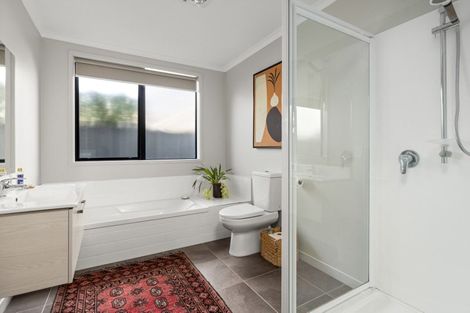 Photo of property in 2 Sable Lane, Pyes Pa, Tauranga, 3112