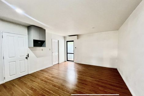 Photo of property in 26 Nile Road, Kelston, Auckland, 0602