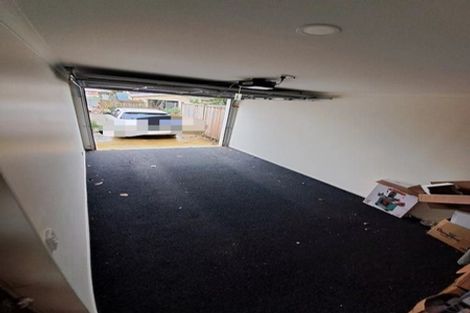 Photo of property in 17 Warbler Crescent, Papakura, 2110