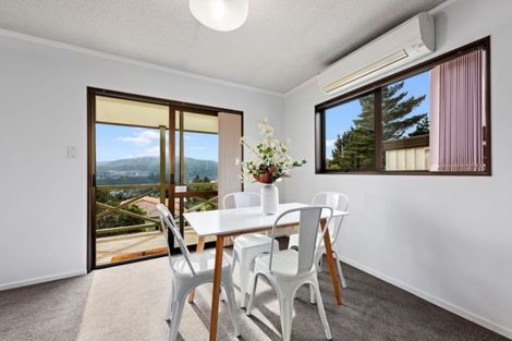 Photo of property in 136 Holborn Drive, Stokes Valley, Lower Hutt, 5019