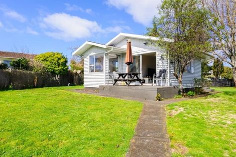 Photo of property in 1 Ronald Place, Manurewa, Auckland, 2102