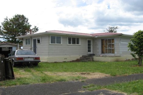 Photo of property in 25 Shortt Avenue, Mangere Bridge, Auckland, 2022