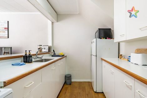 Photo of property in 8b Wai-iti Crescent, Woburn, Lower Hutt, 5010