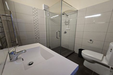 Photo of property in Metro Apartments, 8/220 Thorndon Quay, Pipitea, Wellington, 6011