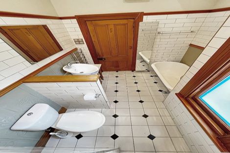 Photo of property in 50 Hill Street, Onehunga, Auckland, 1061