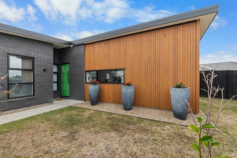 Photo of property in 17 Pragma Rise, Rototuna North, Hamilton, 3210