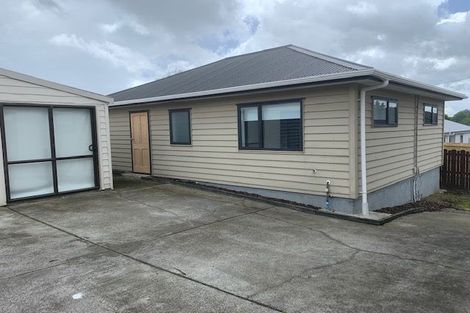 Photo of property in 8a Janese Place, Weymouth, Auckland, 2103