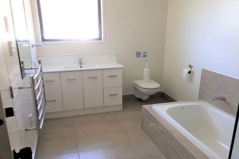 Photo of property in 15 Sayers Crescent, Ilam, Christchurch, 8041