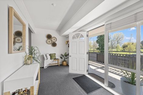 Photo of property in 121 Tauhara Road, Tauhara, Taupo, 3330