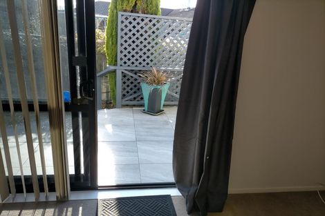 Photo of property in 9 Westridge, Camborne, Porirua, 5026