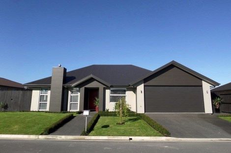 Photo of property in 10 Waipara Street, Cracroft, Christchurch, 8025