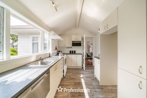 Photo of property in 135 Kings Crescent, Hutt Central, Lower Hutt, 5010