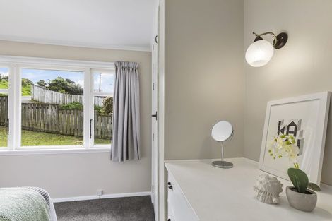 Photo of property in 318b Main Road, Tawa, Wellington, 5028