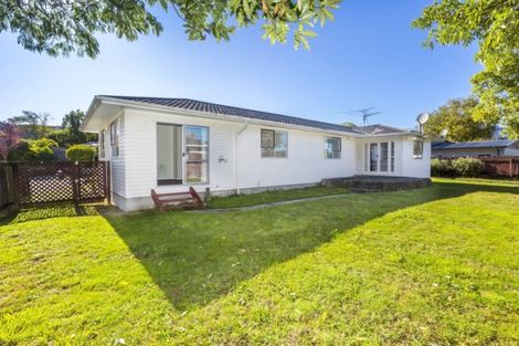 Photo of property in 14 Indiana Grove, Totara Park, Upper Hutt, 5018