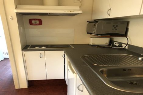 Photo of property in 11-41/54 Hill Street, Thorndon, Wellington, 6011