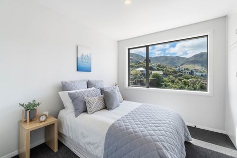 Photo of property in 28 Ticehurst Road, Lyttelton, 8082