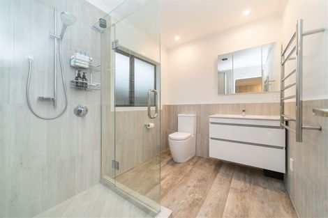 Photo of property in 16 Douglas Street, West End, Palmerston North, 4412