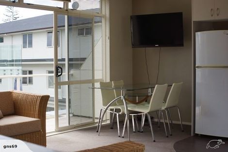 Photo of property in 7/47 Marine Parade, Mount Maunganui, 3116