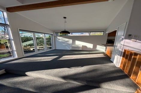 Photo of property in 17 Rosecamp Road, Beach Haven, Auckland, 0626