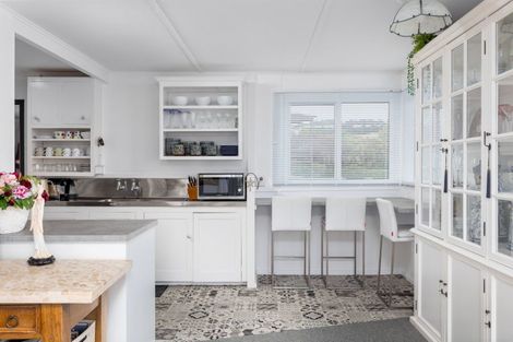 Photo of property in 17 Whero Avenue, Diamond Harbour, Lyttelton, 8971