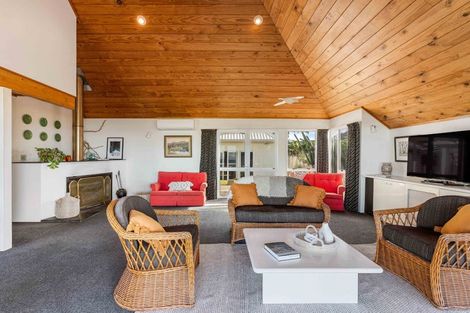 Photo of property in 27 Claxton Avenue, Pauanui, Hikuai, 3579